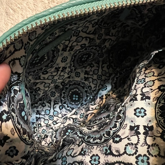 RARE Vera Bradley Leather Crossbody Bag - Picture 4 of 10